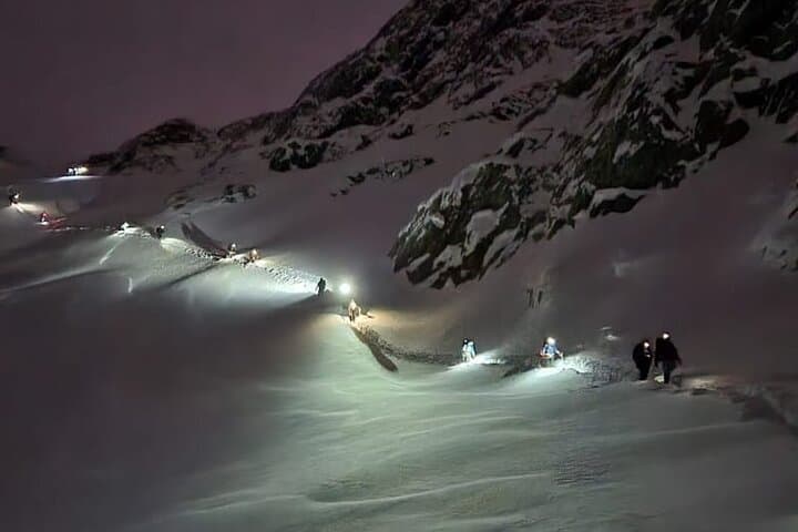Night Trek to Martial Glacier with Ushuaia Chocolate & Beer Tastings photo 2