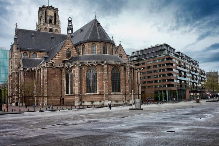 Rotterdam City Wonders: 2-Hour Architectural Walking Tour photo 4