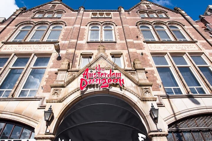 Amsterdam Family Private Walking Tour: Historic Sights & Hidden Courtyards photo 4