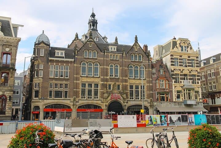 Amsterdam Haunted History Walking Tour — Ghosts of Dam Square & Oude Kerk photo 4