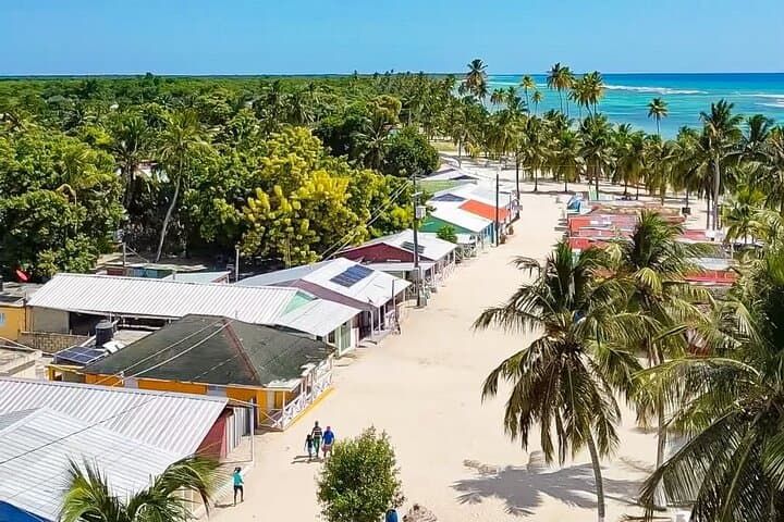 Saona Island Catamaran to Mano Juan & Natural Pool — Small-Group Day Trip from Bayahibe photo 5