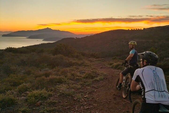 Monte Calamita Sunset E‑Bike: Capoliveri to Innamorata Evening Ride photo 6