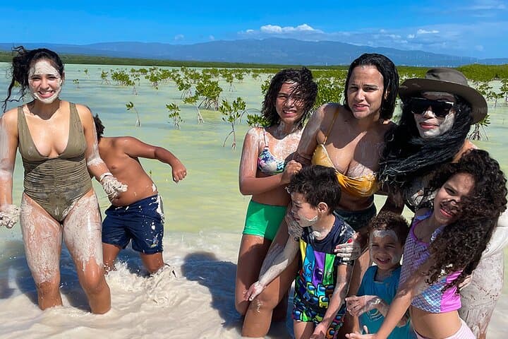 Laguna de Oviedo Mud Bath & Wildlife Boat Tour — Private Half-Day Experience