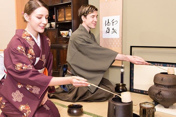 Tokyo Private Walking Tour & Traditional Tea Ceremony — 6-Hour Cultural Experience