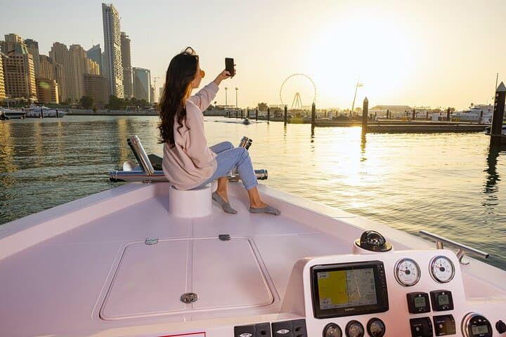 Sunset Abra Cruise: Dubai Marina, Ain Dubai & Bluewaters Evening Tour photo 2