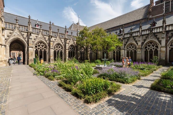 Utrecht Walking Tour: Discover Dutch Delights Along the Canals photo 2