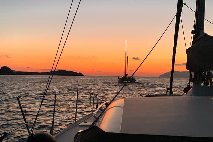 Half-Day Catamaran Cruise to Kleftiko and Sunset in Milos