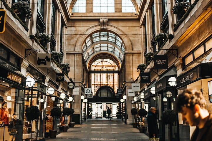 Interactive Treasure Hunt in Nottingham — Self-Guided Hidden Gems Walking Game photo 3