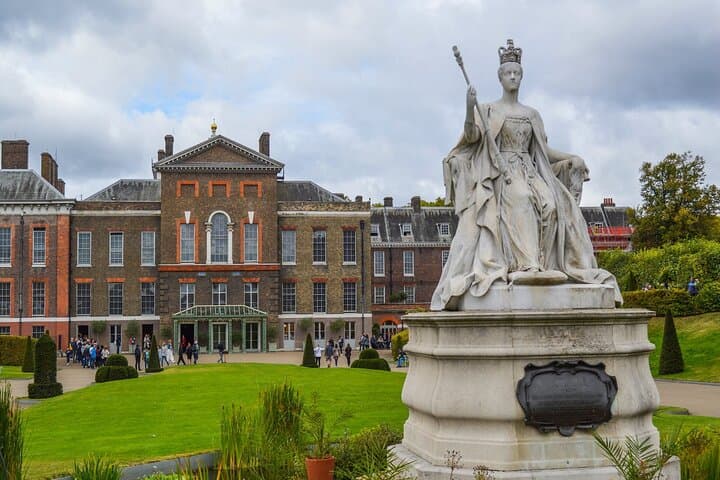 Kensington Palace Afternoon Tea & Skip‑the‑Line Palace Visit: Royal Tea Experience in London photo 5