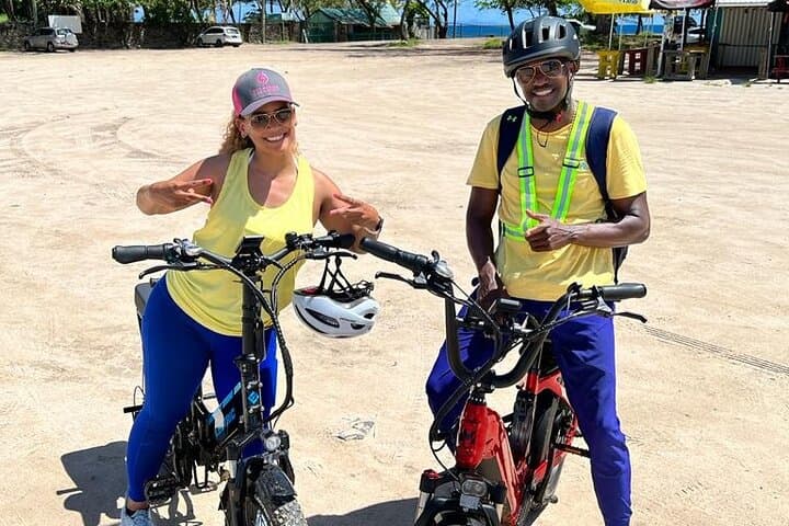 Northern St. Lucia E-Bike Tour: Coastlines, Kite Spots & Colonial Villages
