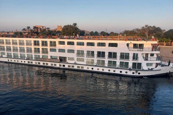 4-Day Nile Cruise From Aswan to Luxor: Temples, Feluccas & Sunset Sailing photo 1