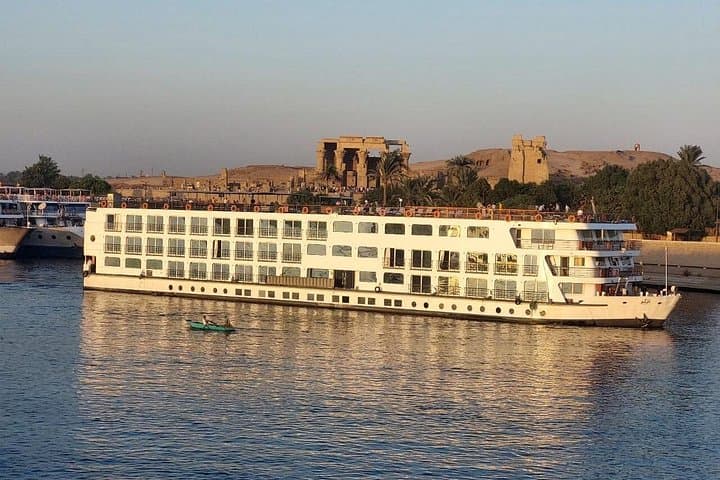 4-Day Nile Cruise From Aswan to Luxor: Temples, Feluccas & Sunset Sailing photo 3