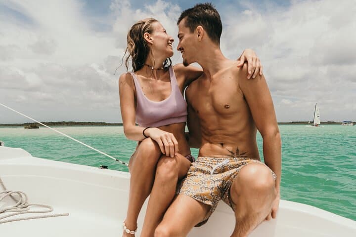 Bacalar Sunrise Sail: Private Breakfast, Bird Island & Cenote Swim photo 2