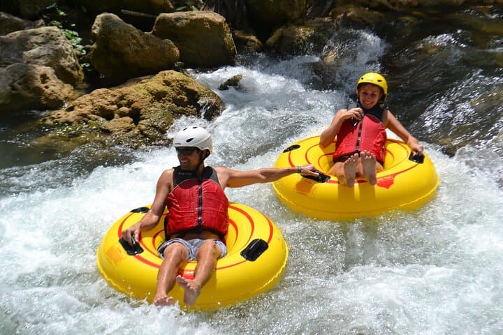 Rio Bueno River Tubing & Bengal Bay Beach: Ocho Rios Shore Excursion