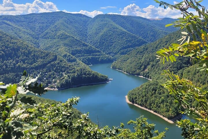 Paddle and Hike the Carpathian Lakes: Day Trip from Cluj-Napoca photo 4