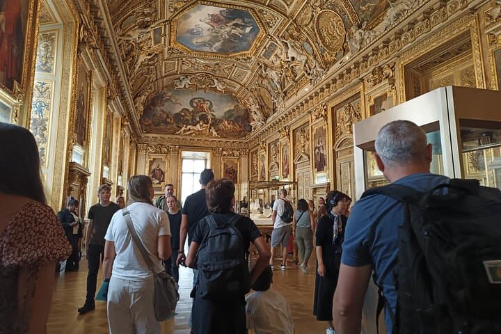 Private Louvre Highlights Guided Tour: Mona Lisa, Venus de Milo & Egyptian Wing photo 4