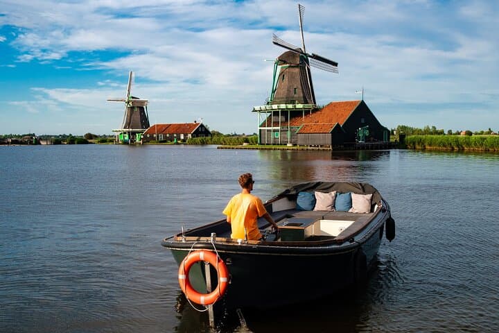 Private Luxury Windmill Cruise at Zaanse Schans — 1-Hour Historical Boat Tour photo 2