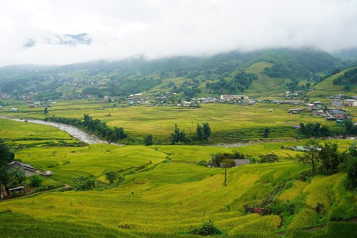 Sapa 2-Day Trek: Cat Cat Village & Fansipan Cable Car Adventure photo 2