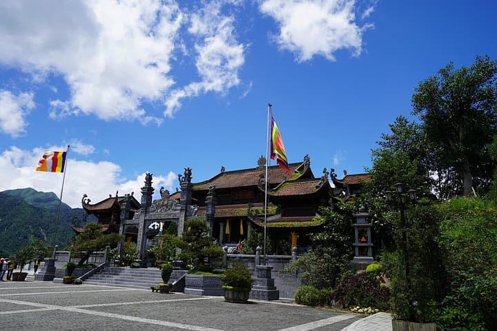Sapa 2-Day Trek: Cat Cat Village & Fansipan Cable Car Adventure photo 4
