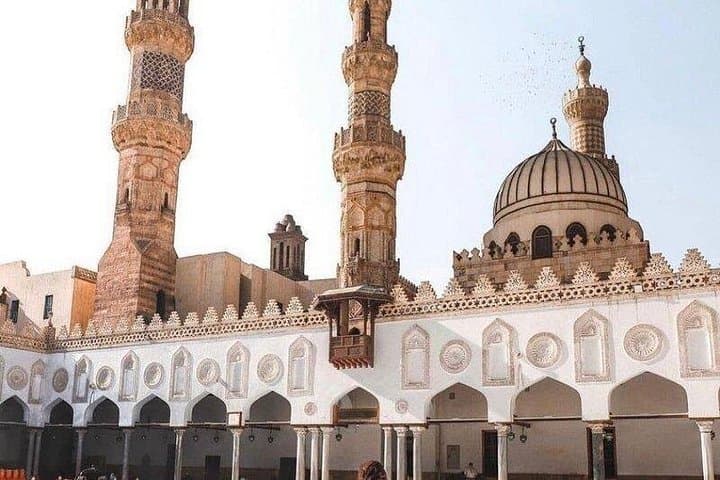 Full-Day Giza Pyramids, Egyptian Museum & Al-Azhar with Felucca Cruise photo 4
