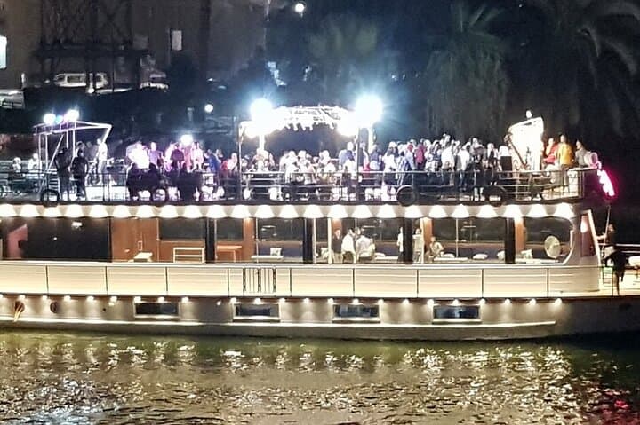 Cairo Nile Dinner Cruise with Belly Dancer & Tanoura Show photo 3
