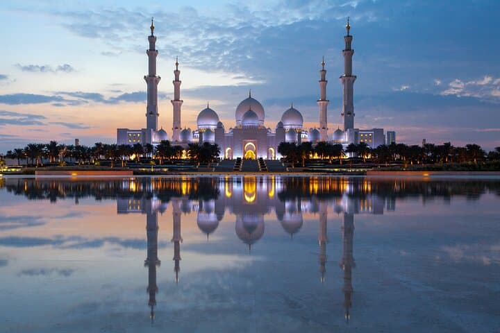 Private Sheikh Zayed Grand Mosque Tour from Dubai: Half-Day Guided Visit to Abu Dhabi's Architectural Masterpiece photo 2