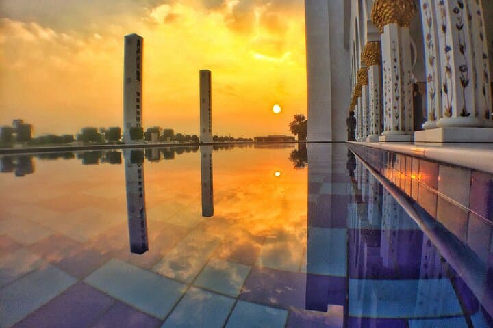 Private Sheikh Zayed Grand Mosque Tour from Dubai: Half-Day Guided Visit to Abu Dhabi's Architectural Masterpiece photo 5