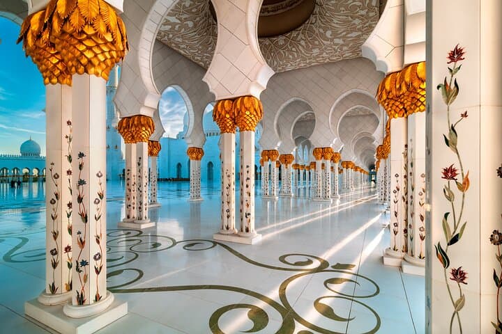Private Sheikh Zayed Grand Mosque Tour from Dubai: Half-Day Guided Visit to Abu Dhabi's Architectural Masterpiece photo 6