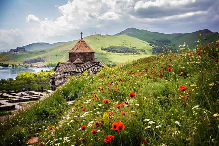 Tbilisi to Yerevan Private Transfer with Lake Sevan, Haghartsin & Dilijan photo 2