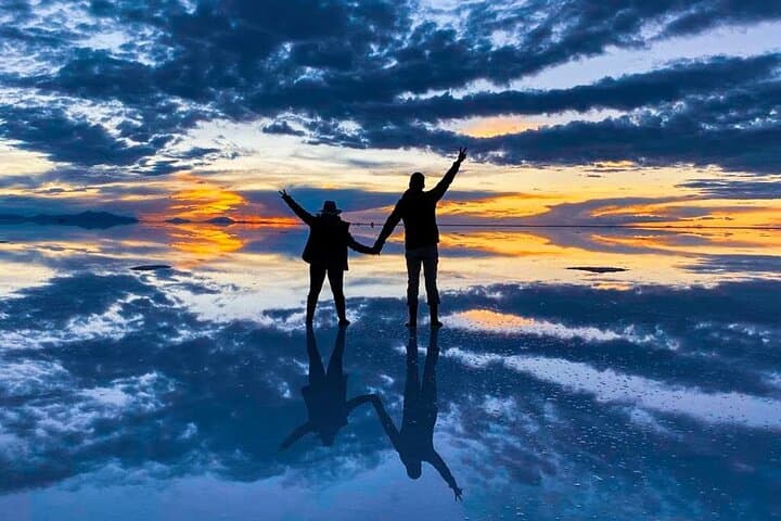 Private Full-Day Tour of Salar de Uyuni: Salt Flats, Incahuasi & Tunupa Sunset photo 4