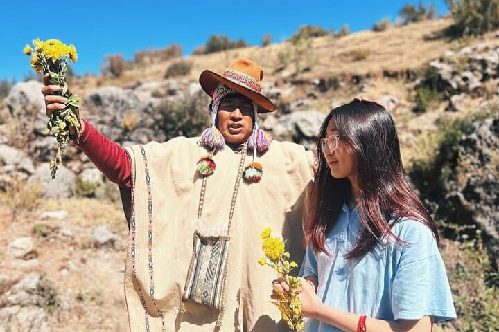 Moon Temple Shamanic Ceremonies in Cusco: Coca Leaf Readings, Cleansing & Pachamama Offerings