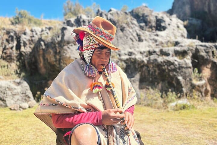 Moon Temple Shamanic Ceremonies in Cusco: Coca Leaf Readings, Cleansing & Pachamama Offerings photo 5