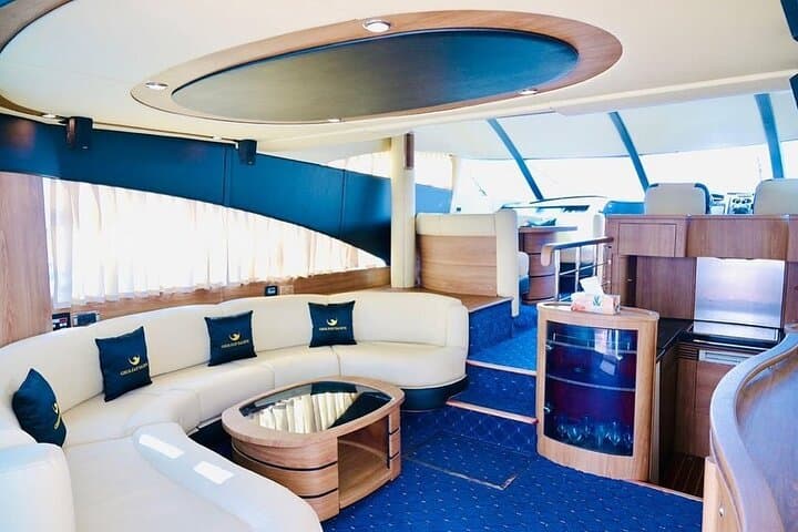 Private Luxury Yacht Rental in Dubai Marina — Sunset Cruises & Skyline Views photo 2