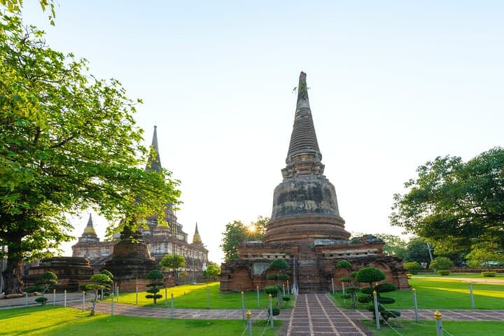 Ayutthaya Sunset Boat Tour: Temples, Chaophraya Market & Riverside Sunset photo 4
