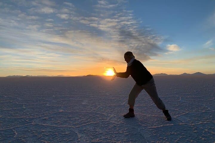 Sunrise at Salar de Uyuni: 6-Hour Salt Flats Tour with Breakfast photo 4