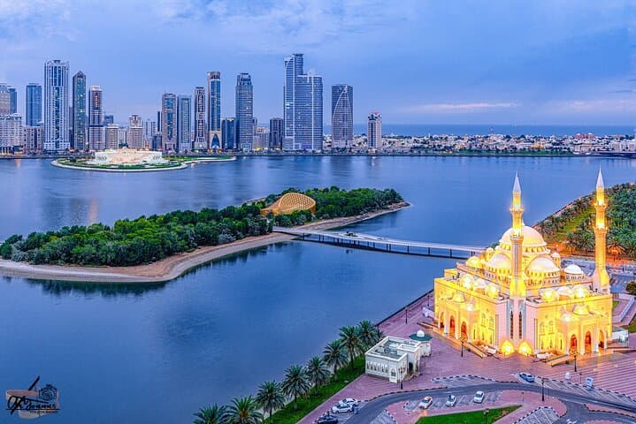 Private Sharjah City Full-Day Tour from Dubai — Mosques, Souks & Museums