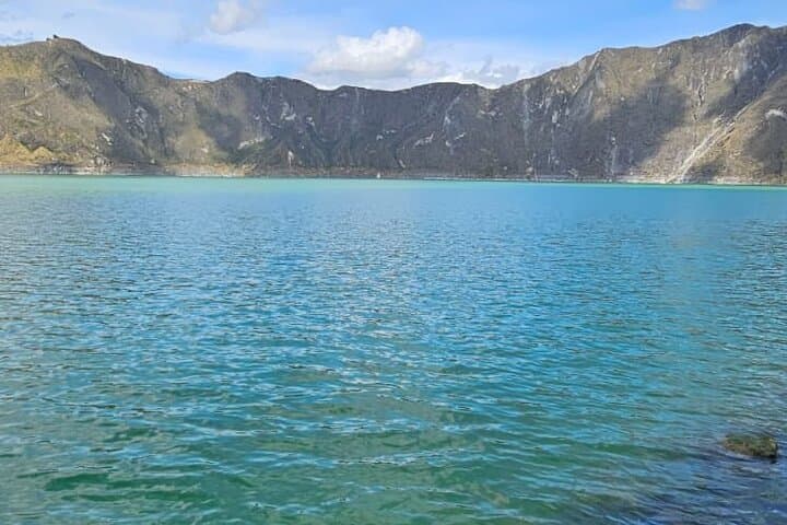 Full-Day Quilotoa Lagoon: Hike the Volcanic Caldera from Quito photo 6