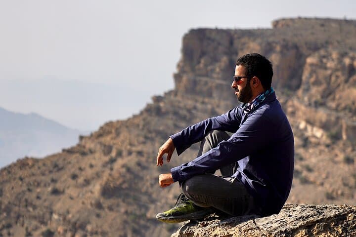 Jebel Shams Balcony Trek & Overnight Camping — Sunrise on Oman’s Grand Canyon photo 2
