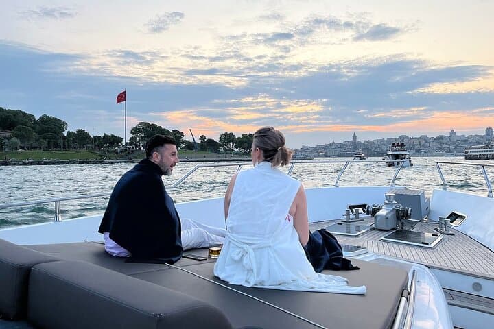 Bosphorus Luxury Yacht Cruise: An Afternoon on Istanbul's Storied Waterway photo 1