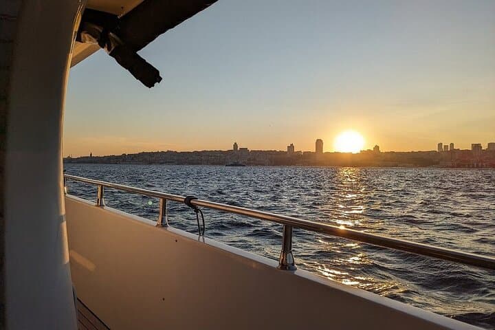 Afternoon Bosphorus Luxury Yacht Cruise from Kabataş with English Guide photo 3