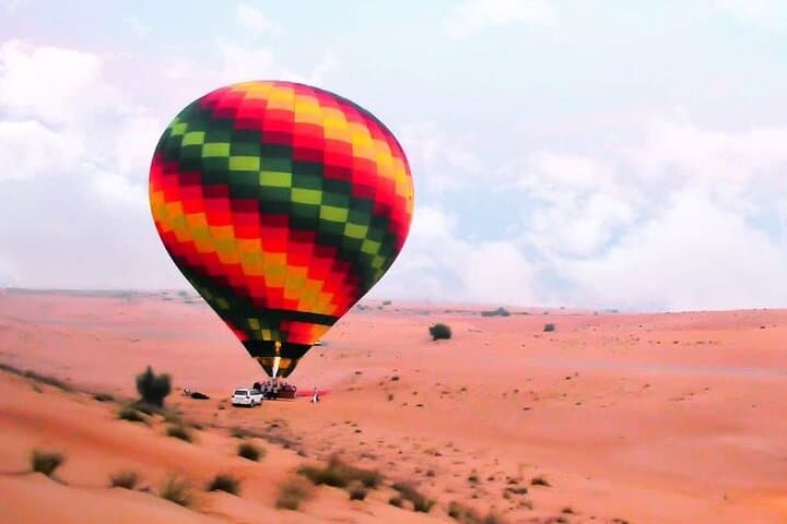 Sunrise Hot Air Balloon Ride and Bedouin Breakfast in Dubai Desert photo 3