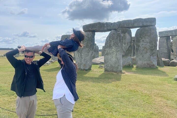 Private Day Tour from London: Stonehenge, Bath & Cotswolds Countryside photo 4