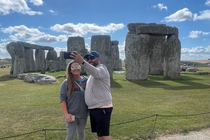 Private Day Tour from London: Stonehenge, Bath & Cotswolds Countryside photo 2
