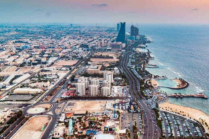 Private Jeddah Historical & City Full-Day Tour — Al-Balad, Tayebat Museum & Corniche photo 1