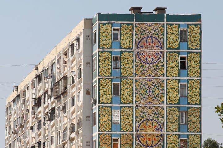 Tashkent Soviet Modernism Walking Tour: Subway Stations & Architectural Highlights photo 6