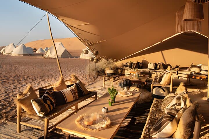 Dubai Red Dunes Private Desert Safari: 4x4 Dune Bashing, Falcons & Starlit Dinner