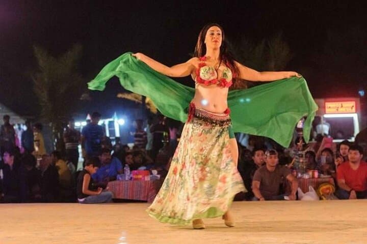 Dubai Evening Desert Safari: BBQ Dinner, Dune Bashing & Live Shows photo 5