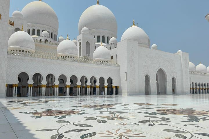 Abu Dhabi Full-Day: Sheikh Zayed, Louvre, Qasr Al Watan & Ferrari World photo 3