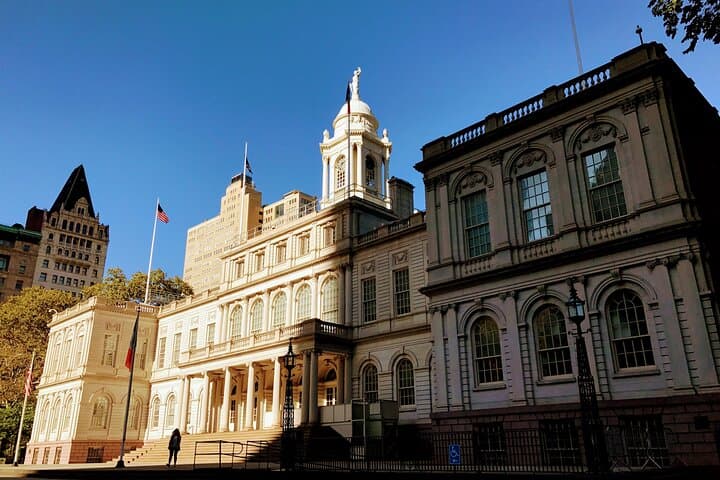 Manhattan Walking Highlights: 20 Must-See Stops from Midtown to Battery Park photo 5