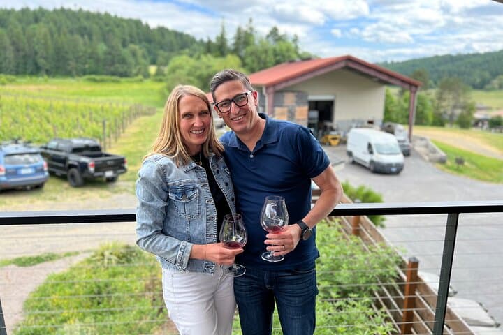 Willamette Valley Private Wine Tour: Best Wines & Views Full-Day Experience photo 3